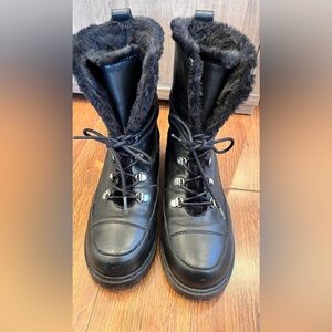 STUART WEITZMAN Black Fur-Lined Boots